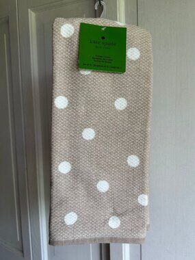 NWT Kate Spade New York 2 PK Kitchen Towels with Polka Dot Print